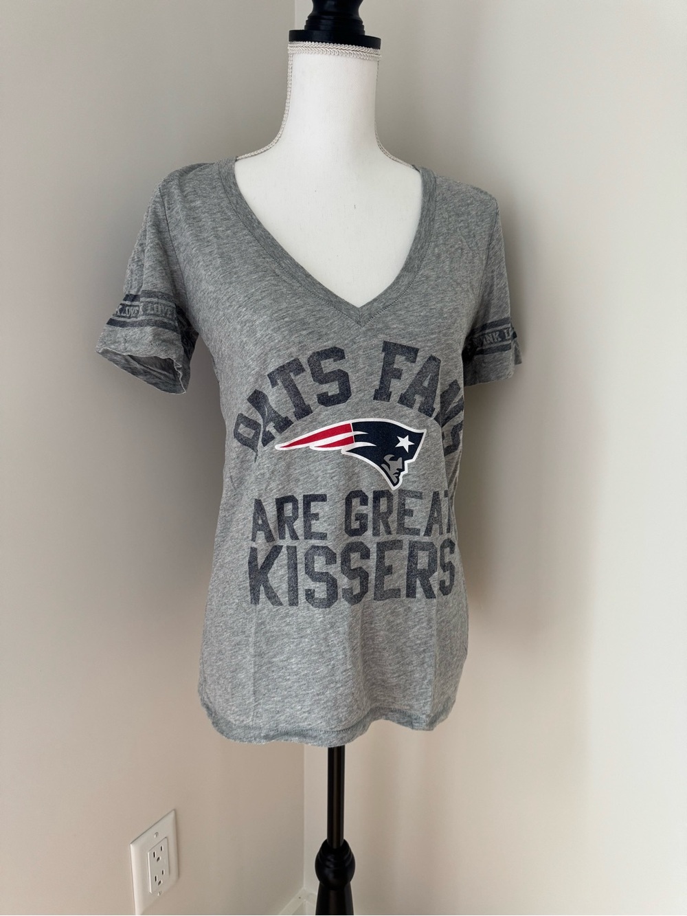 Victoria’s Secret PINK New England Patriots V-Neck Tee - Size L
